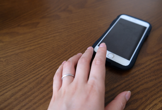 夫のスマホに「ペアーズ」の通知…|40代女性からの調査相談