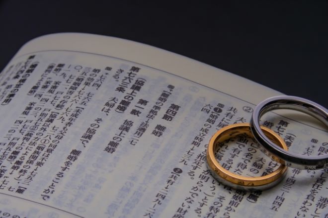 「変わりゆく不倫の基準」裁判所が認める不貞の最新トレンド